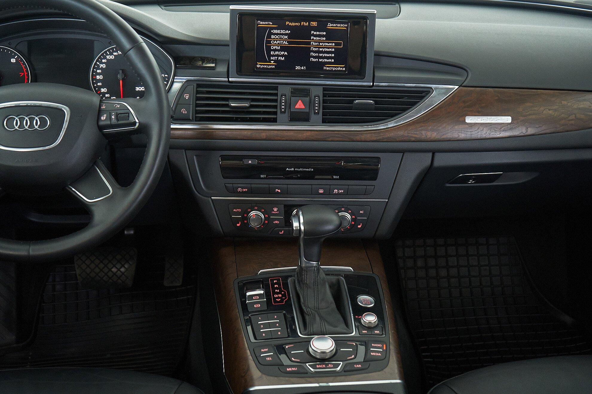 Audi A6 2012, черный
