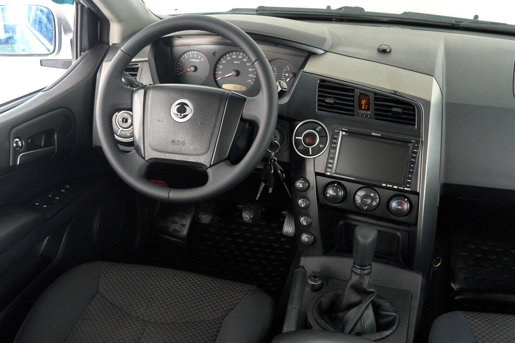 SsangYong Kyron 2014, серебряный