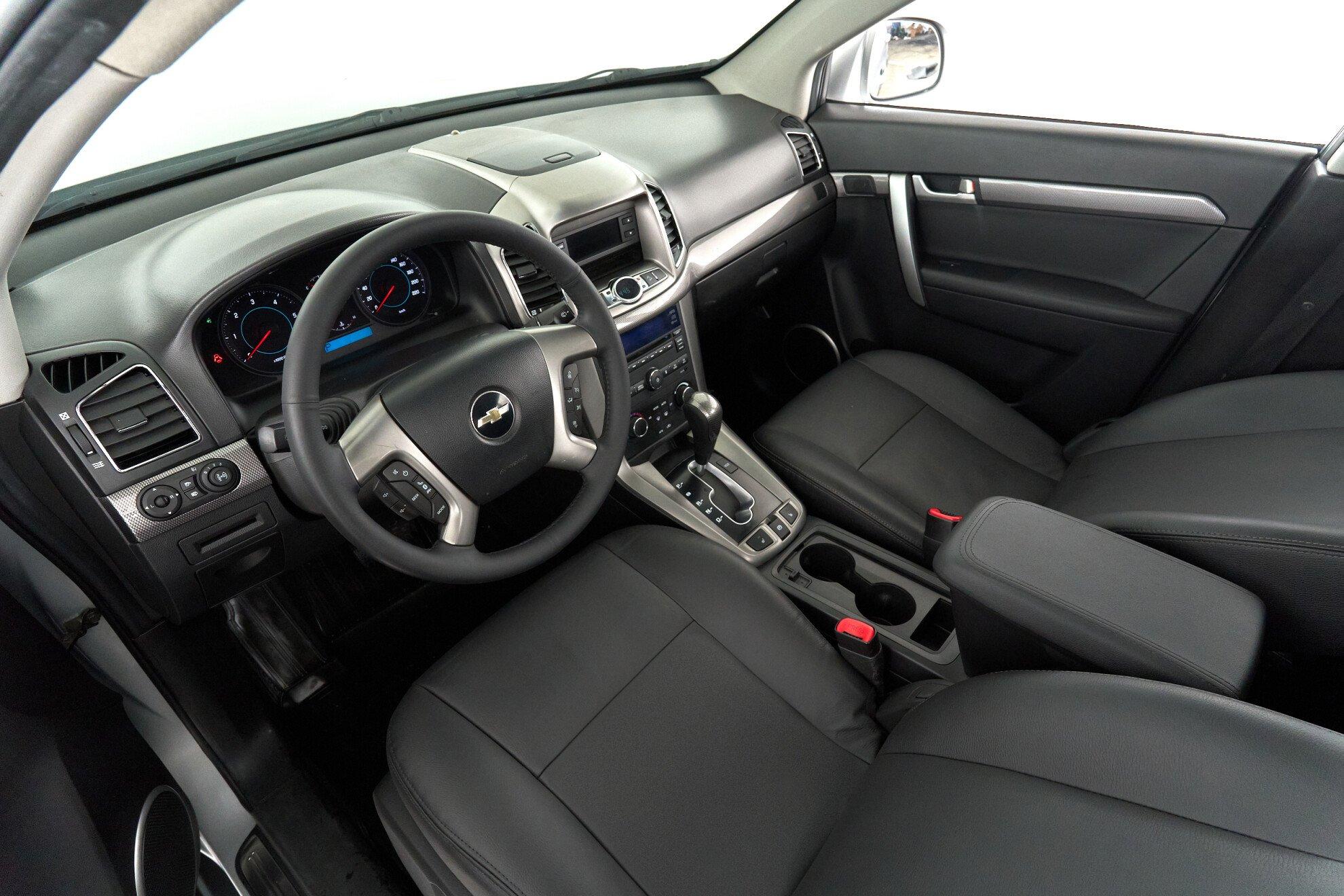 Chevrolet Captiva 2012, серебряный