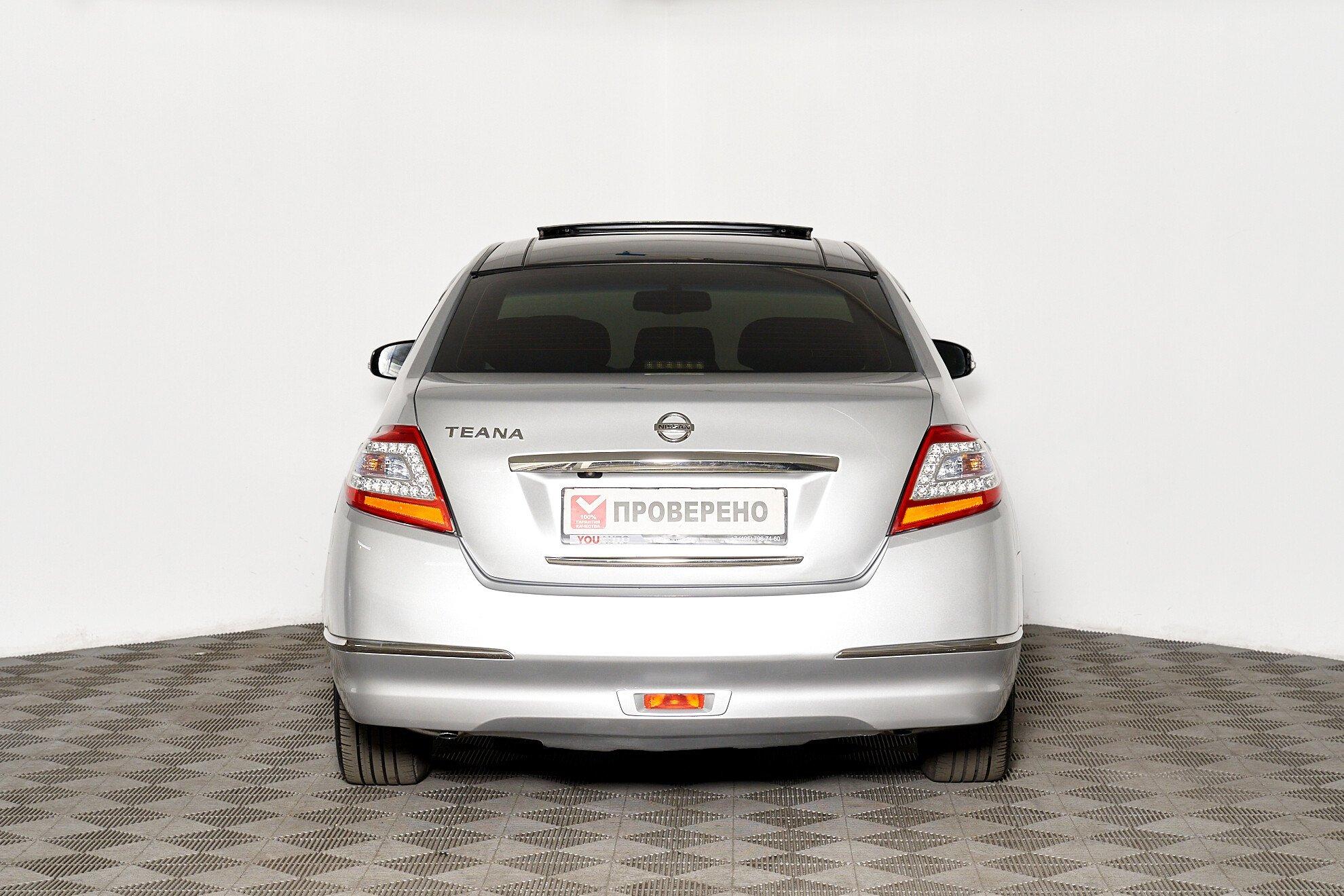 Nissan Teana 2012, серебряный