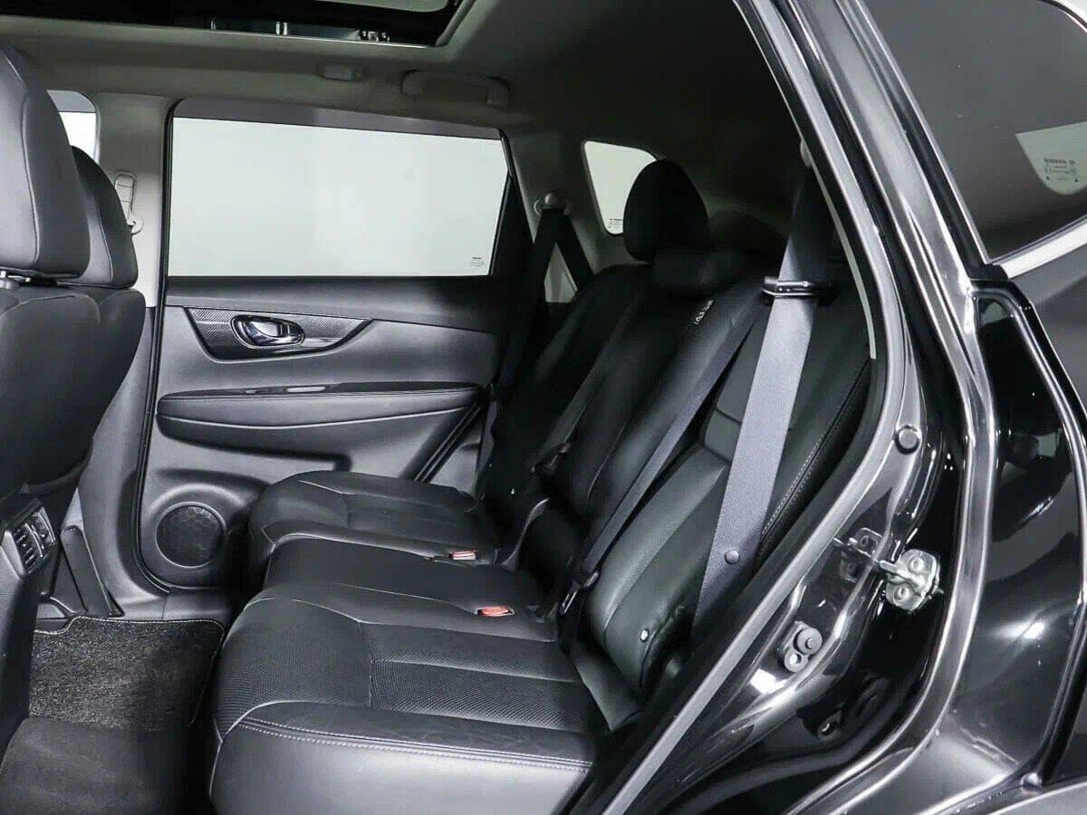 Nissan X-Trail 2021, черный