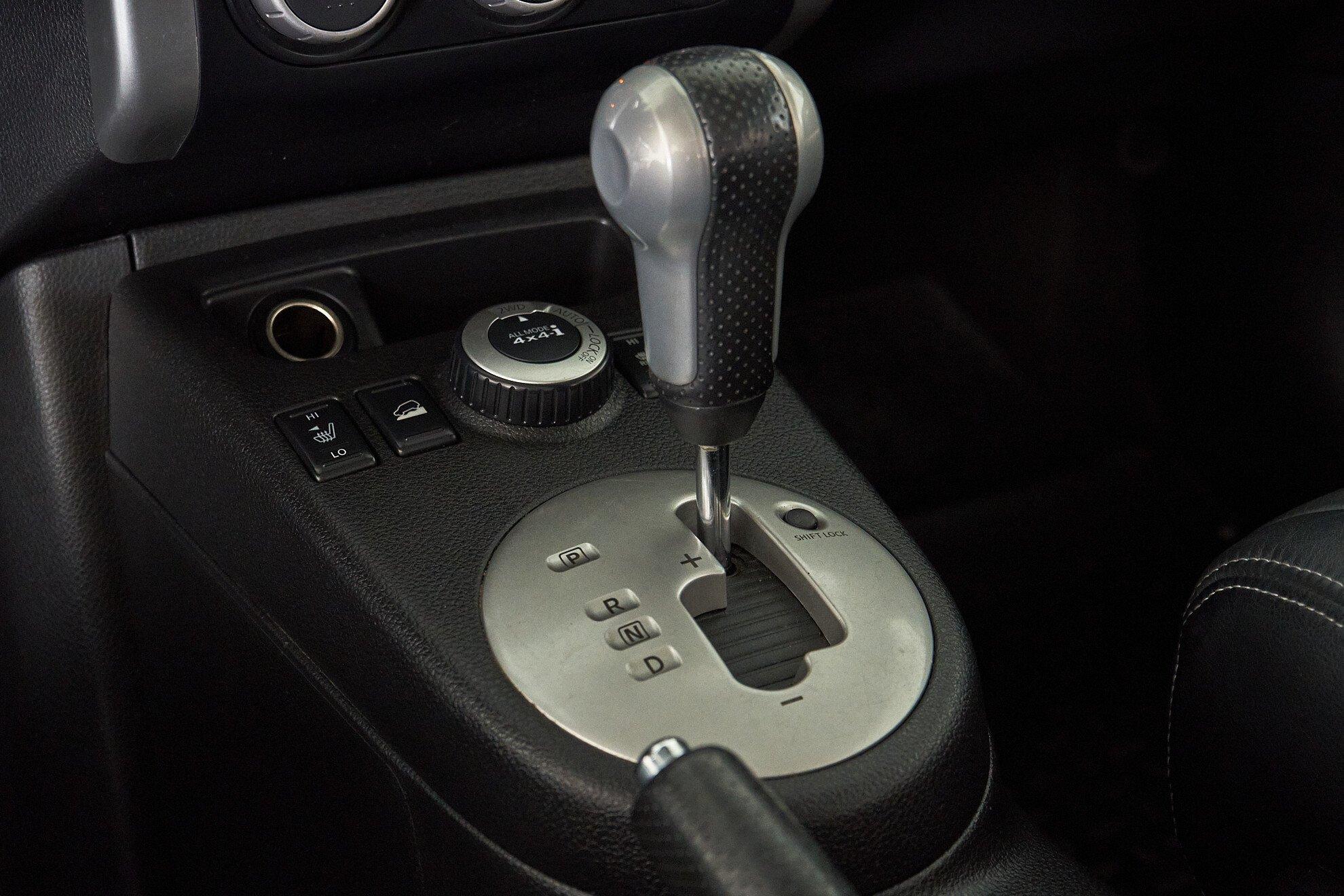 Nissan X-Trail 2013, черный