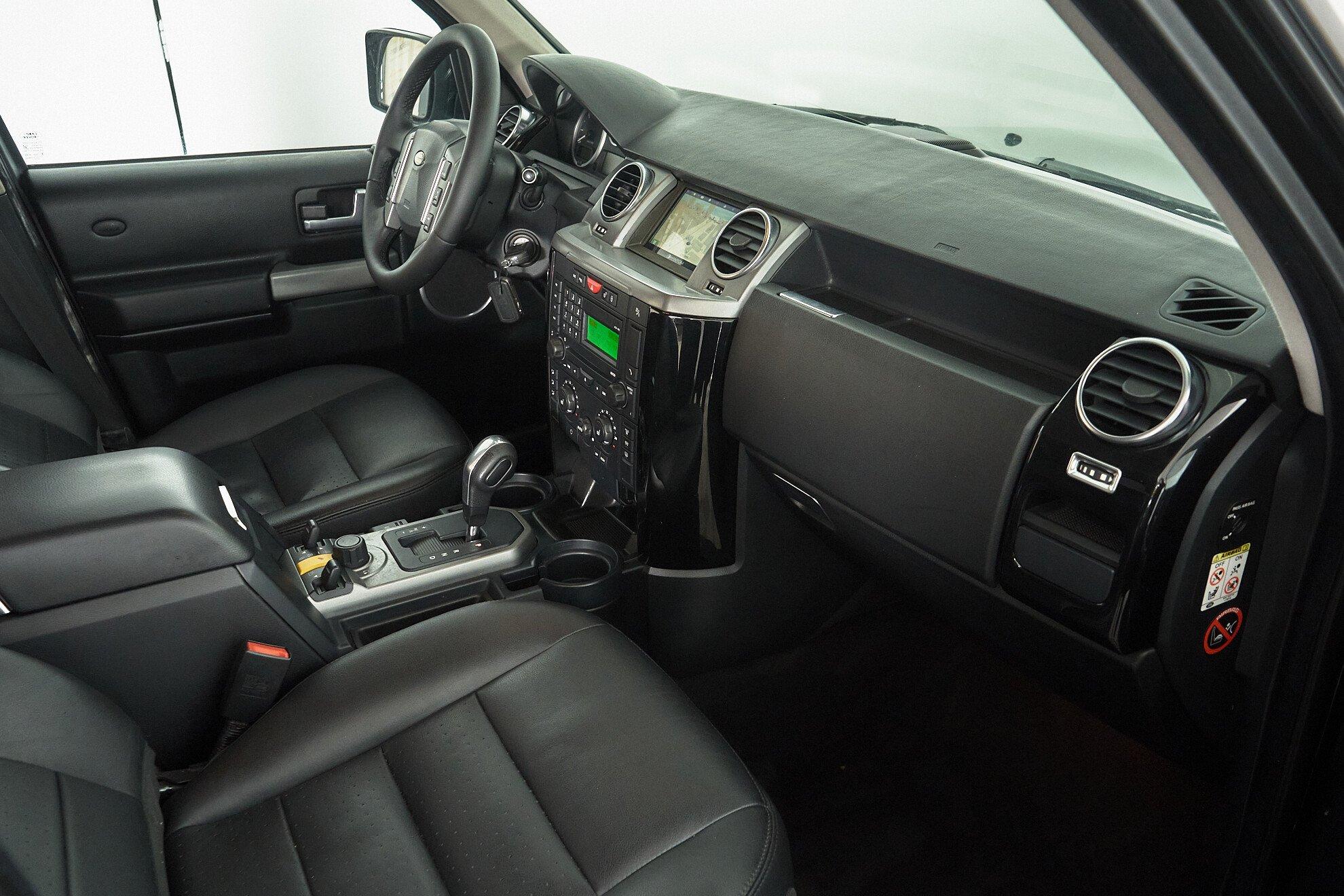 Land Rover Discovery 2008, черный
