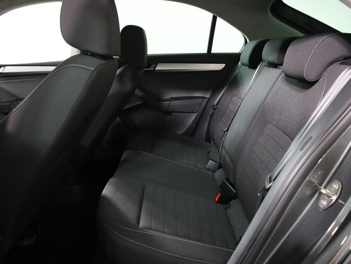 Skoda Rapid 2021, серый
