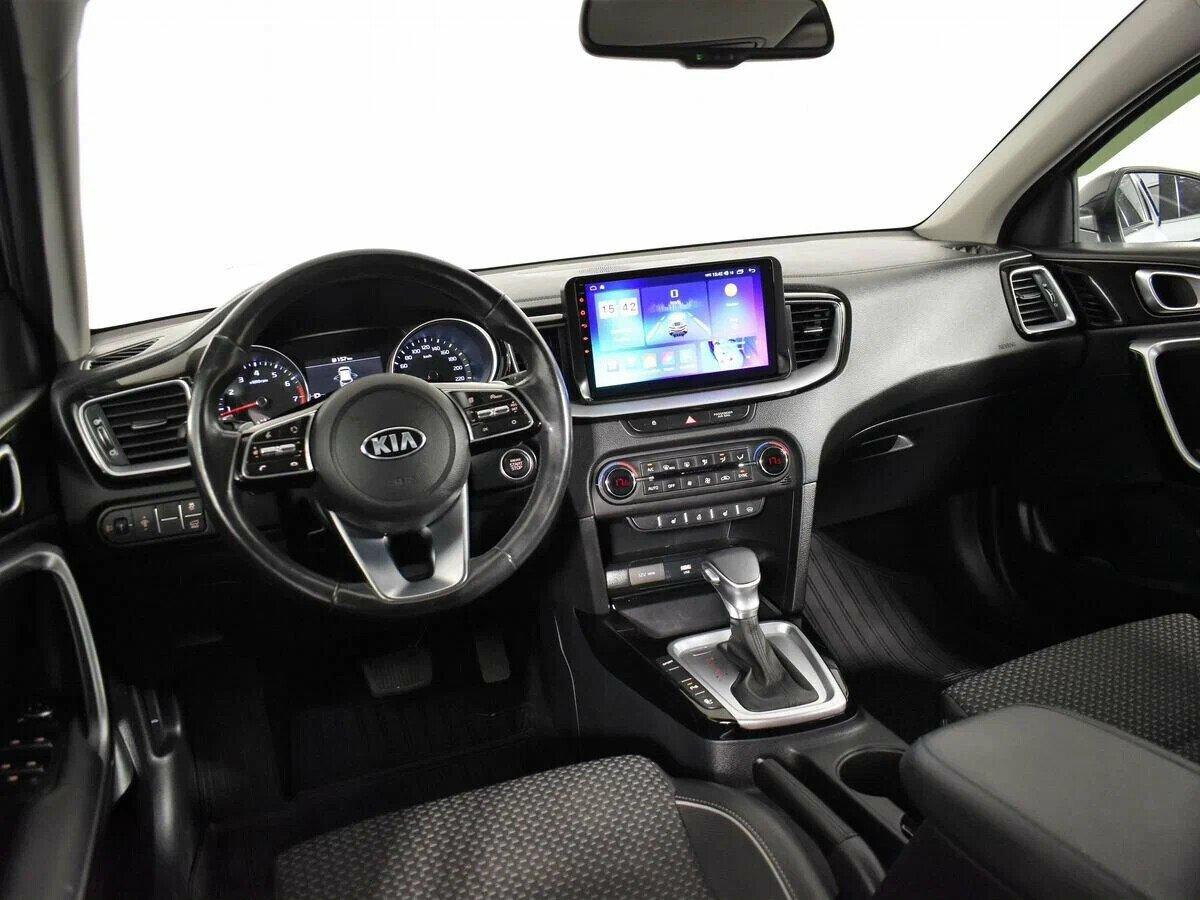 Kia XCeed 2021, белый