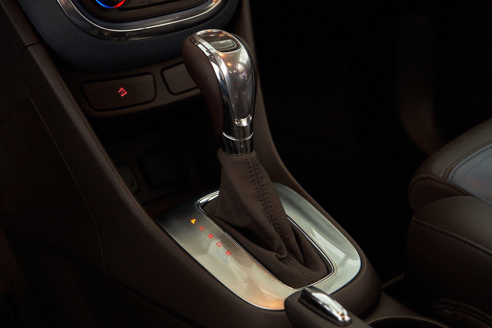 Opel Mokka 2012, черный