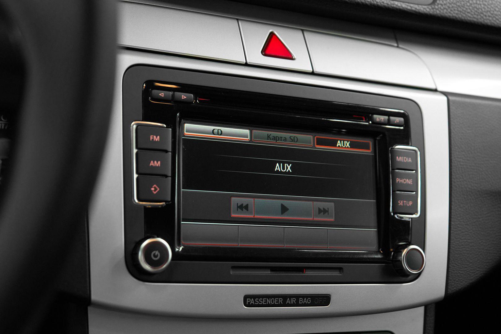 Volkswagen Passat CC 2012, бежевый