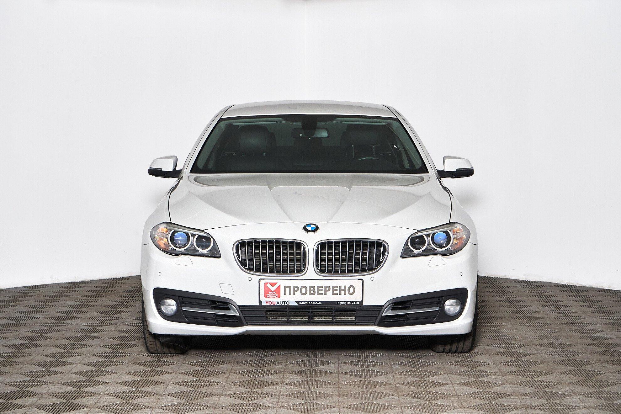 BMW 5 серии 2013, белый