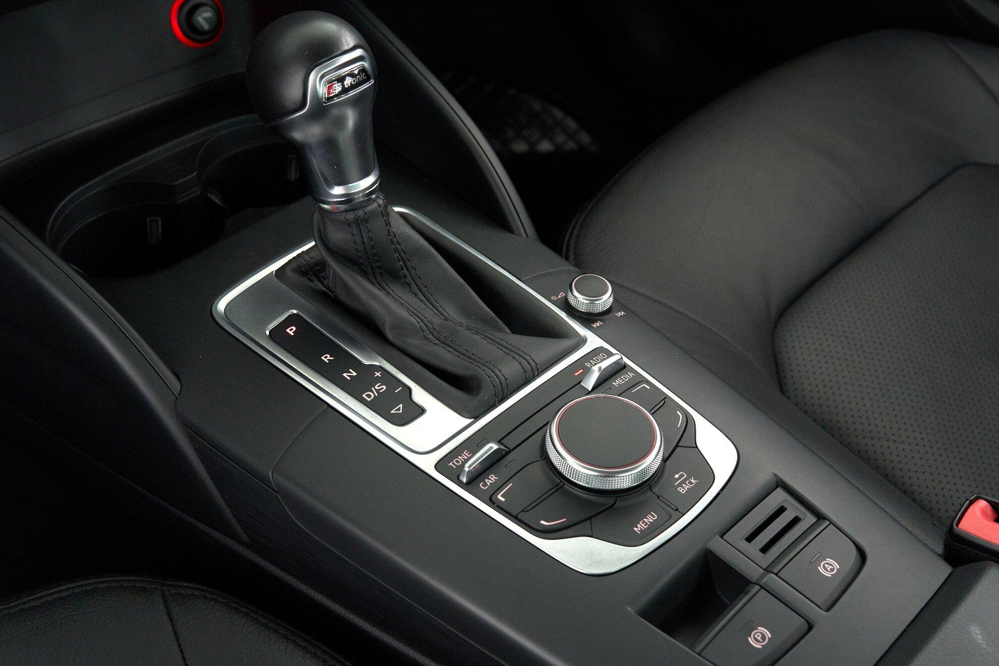 Audi A3 2014, белый
