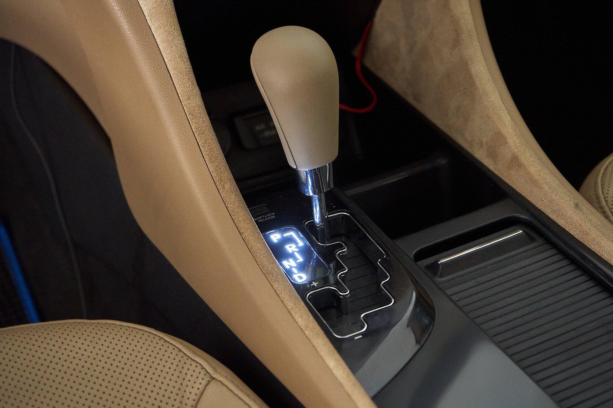 Hyundai Sonata 2010, серый