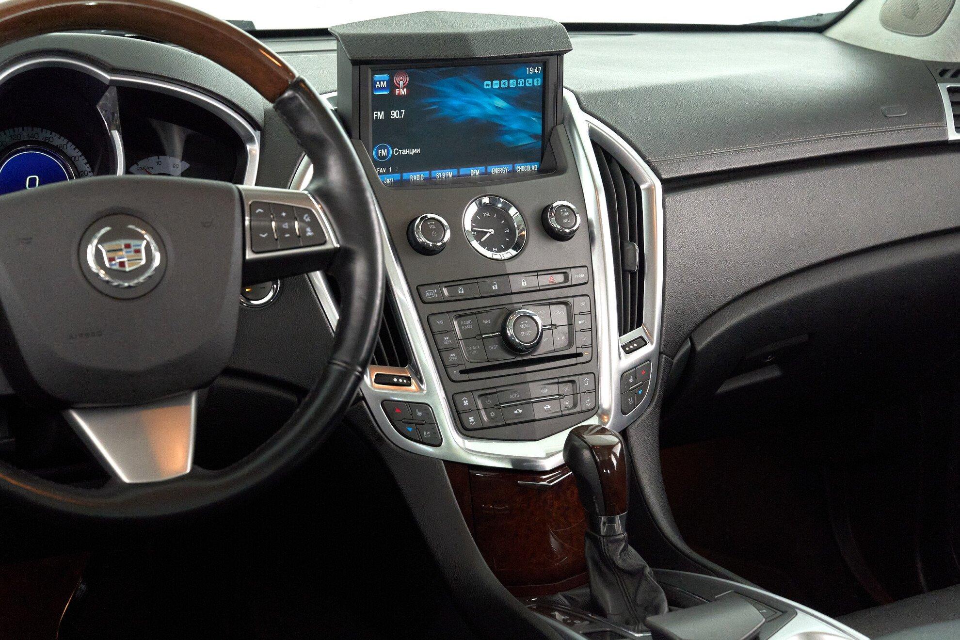 Cadillac SRX 2012, черный