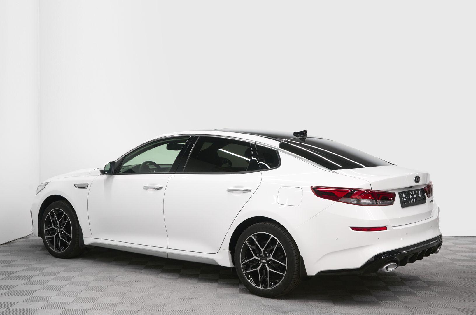 Kia Optima 2018, белый