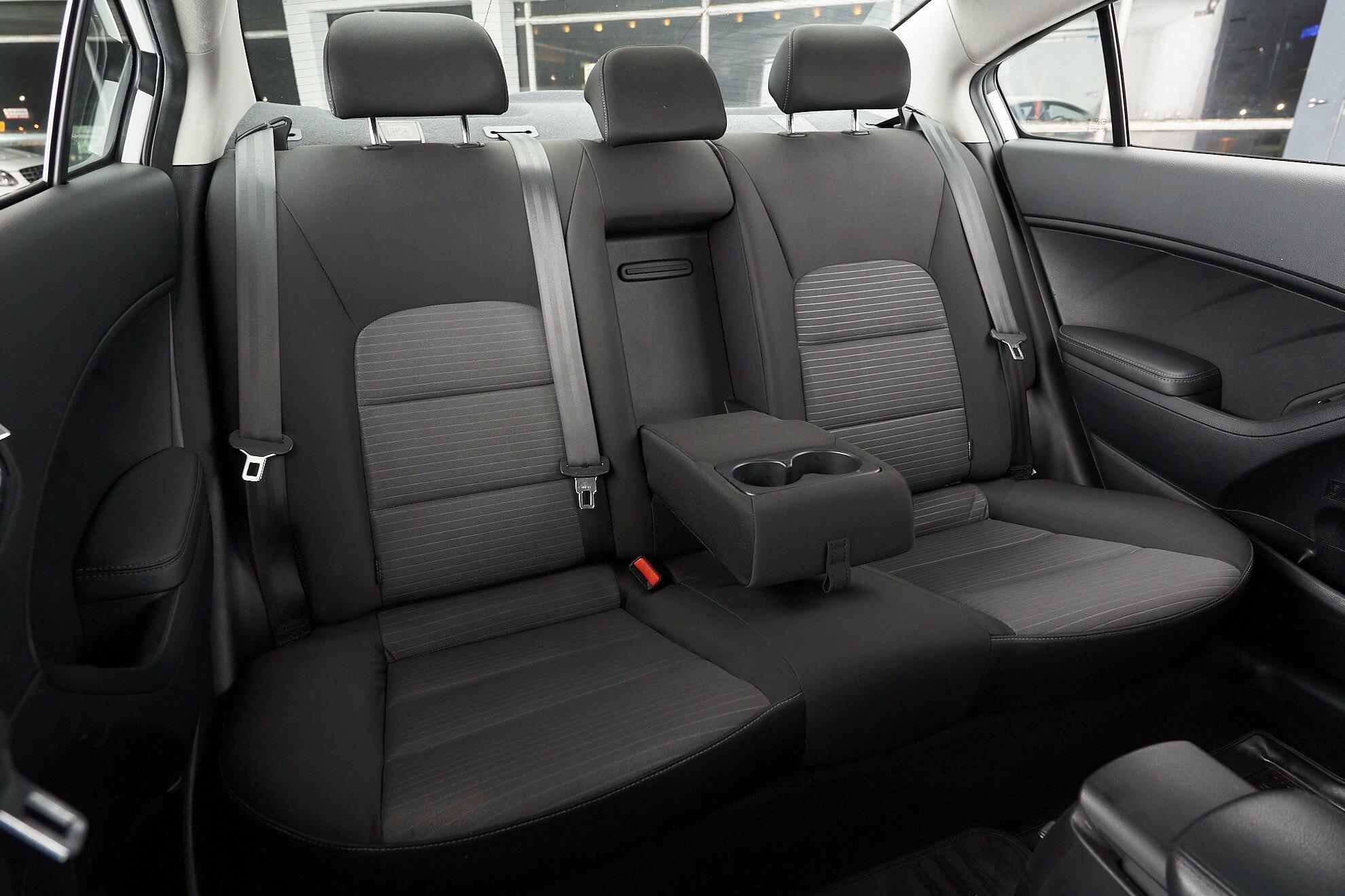 Kia Cerato 2013, белый