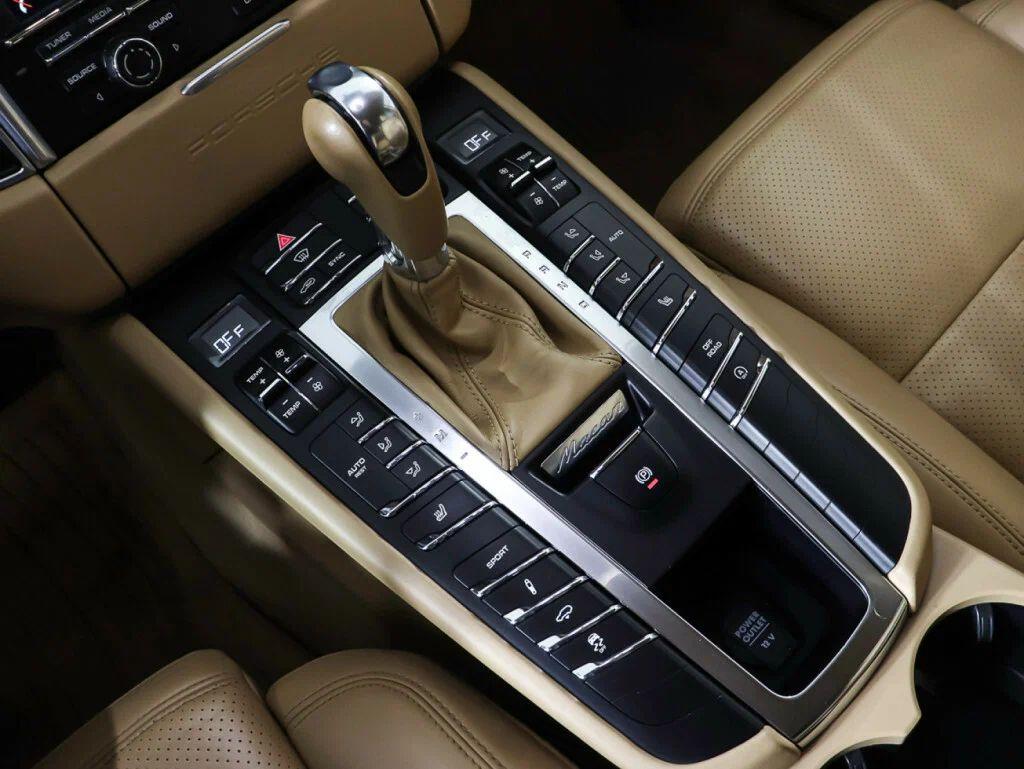 Porsche Macan 2016, белый