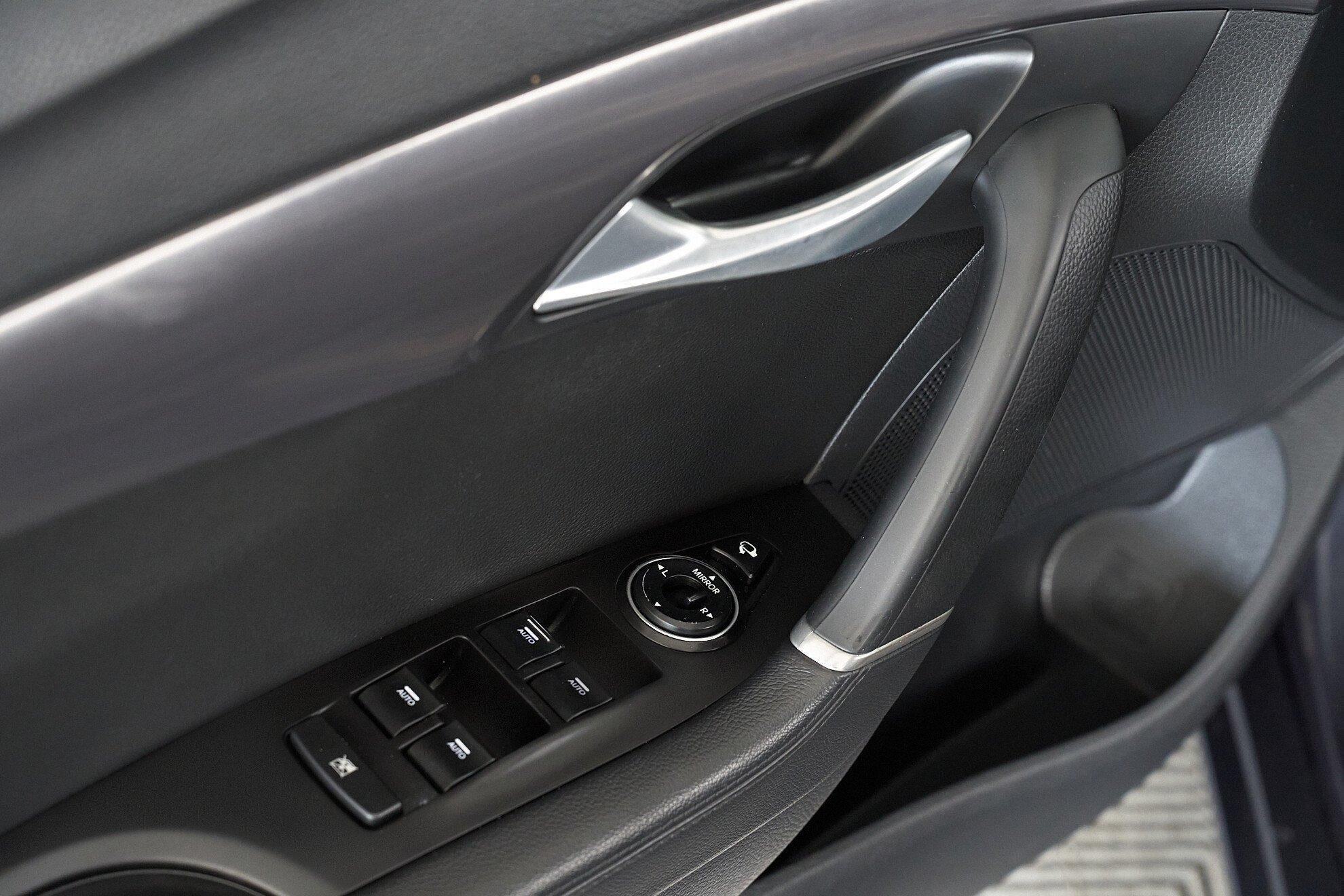 Hyundai i40 2013, синий