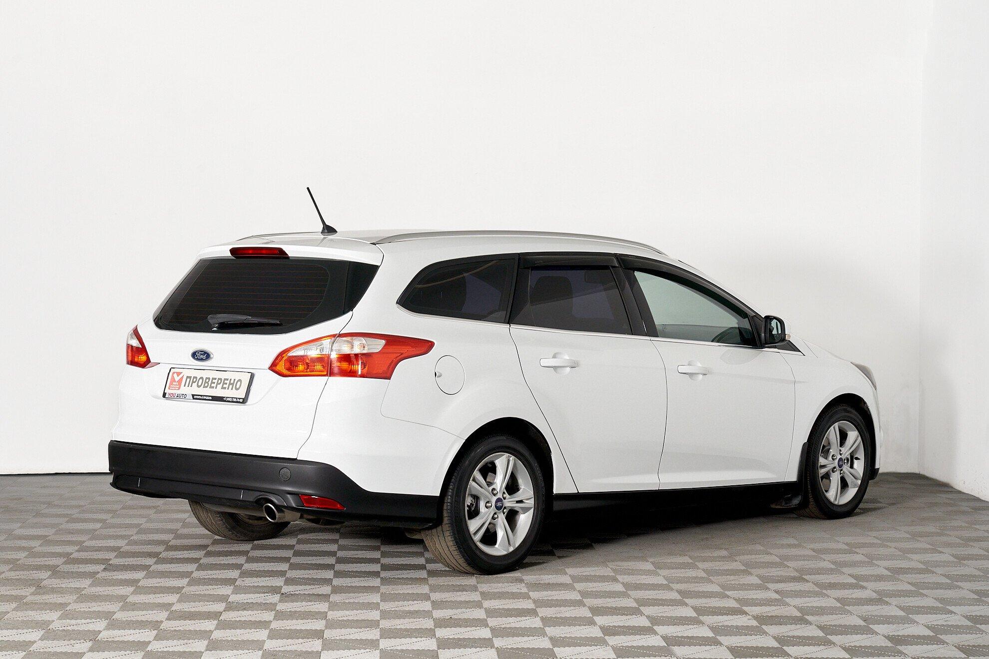 Ford Focus 2014, белый
