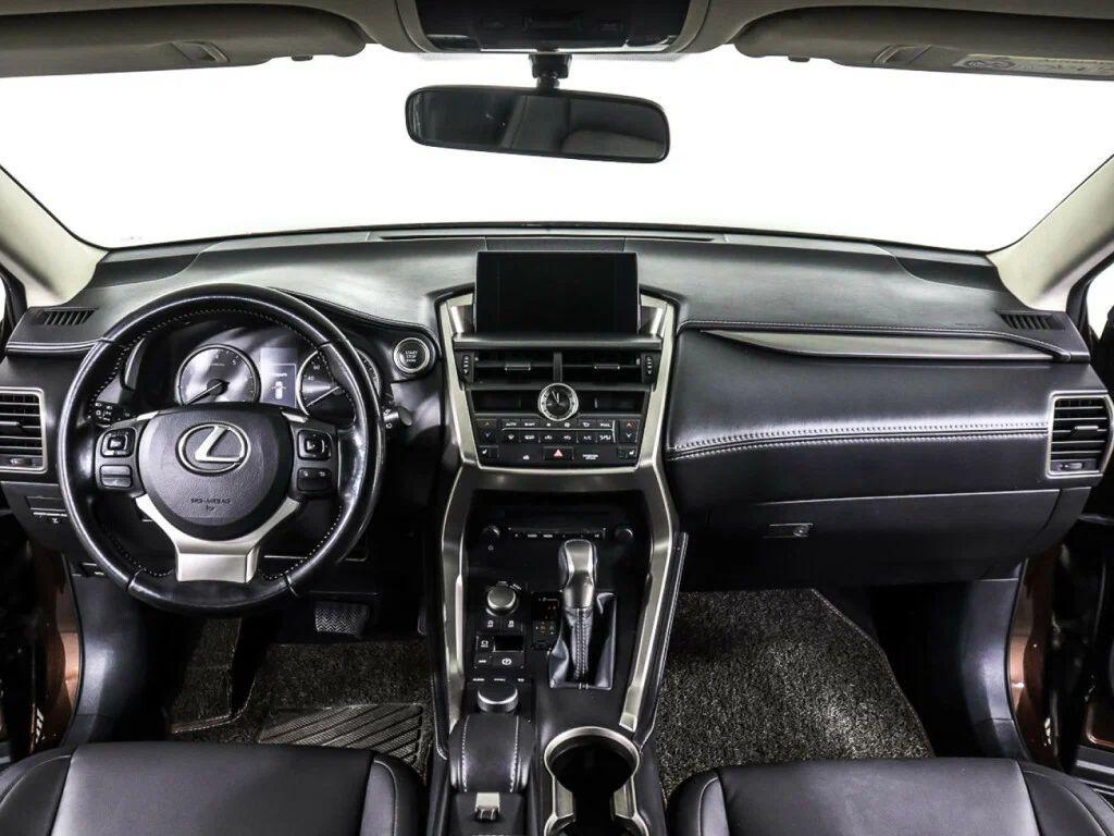 Lexus NX 2017, коричневый