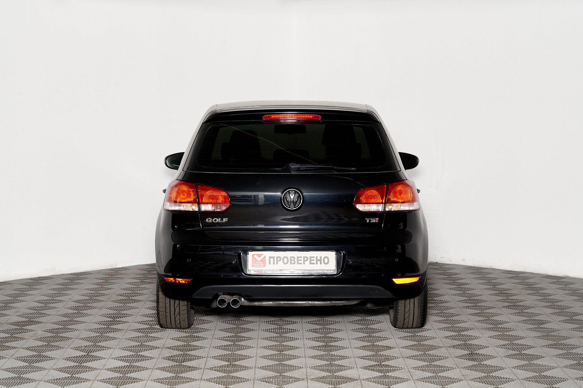 Volkswagen Golf 2012, черный