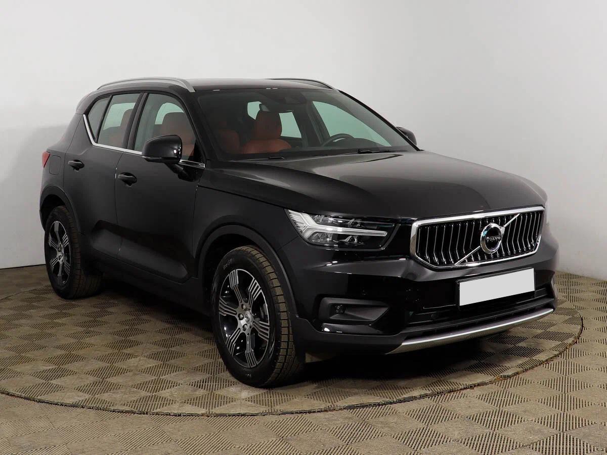 Volvo XC40 2021, черный