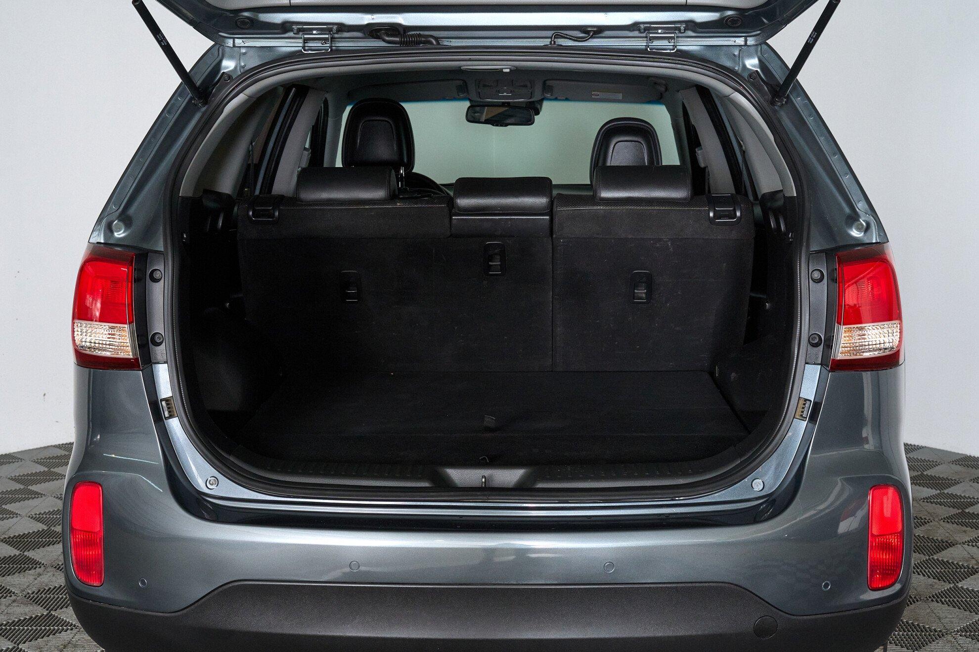Kia Sorento 2015, зеленый