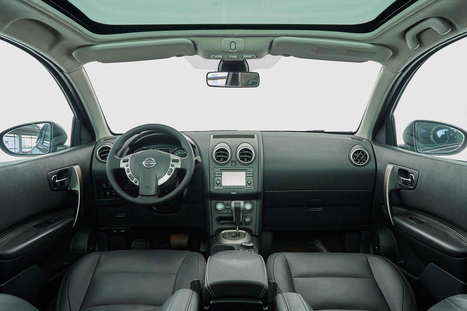 Nissan Qashqai 2012, серый