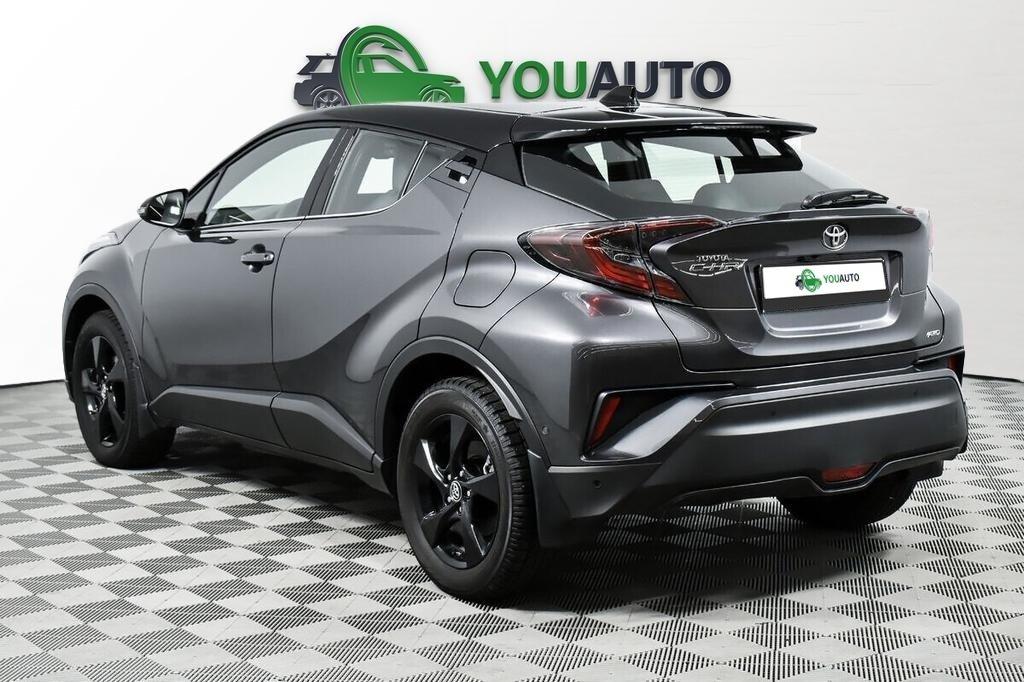 Toyota C-HR 2018, серый
