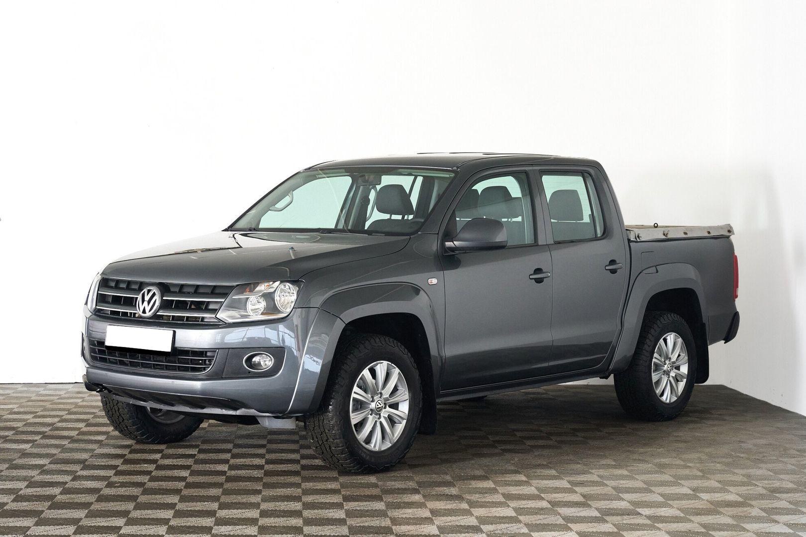 Volkswagen Amarok 2012, серый