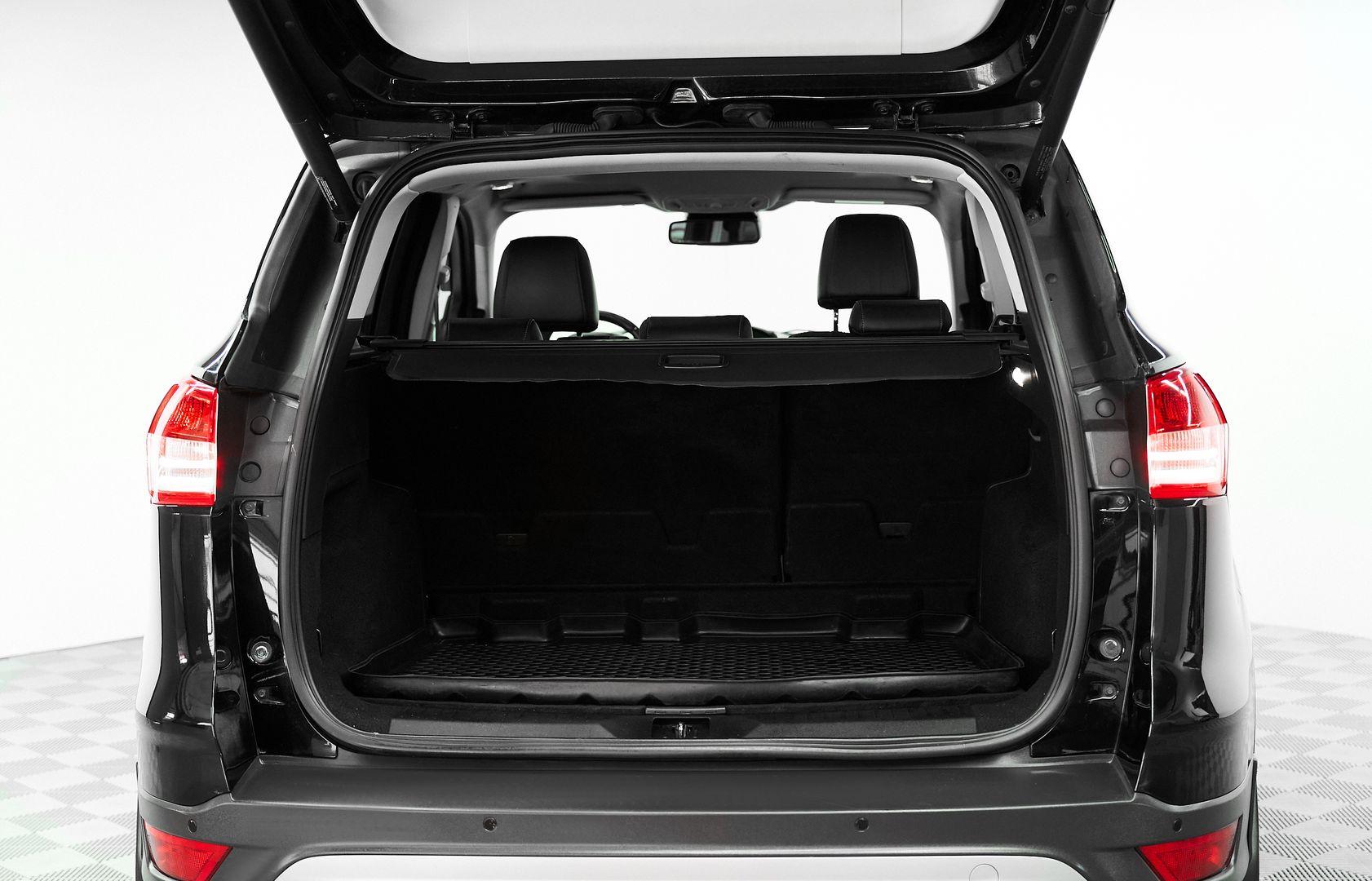 Ford Kuga 2014, черный