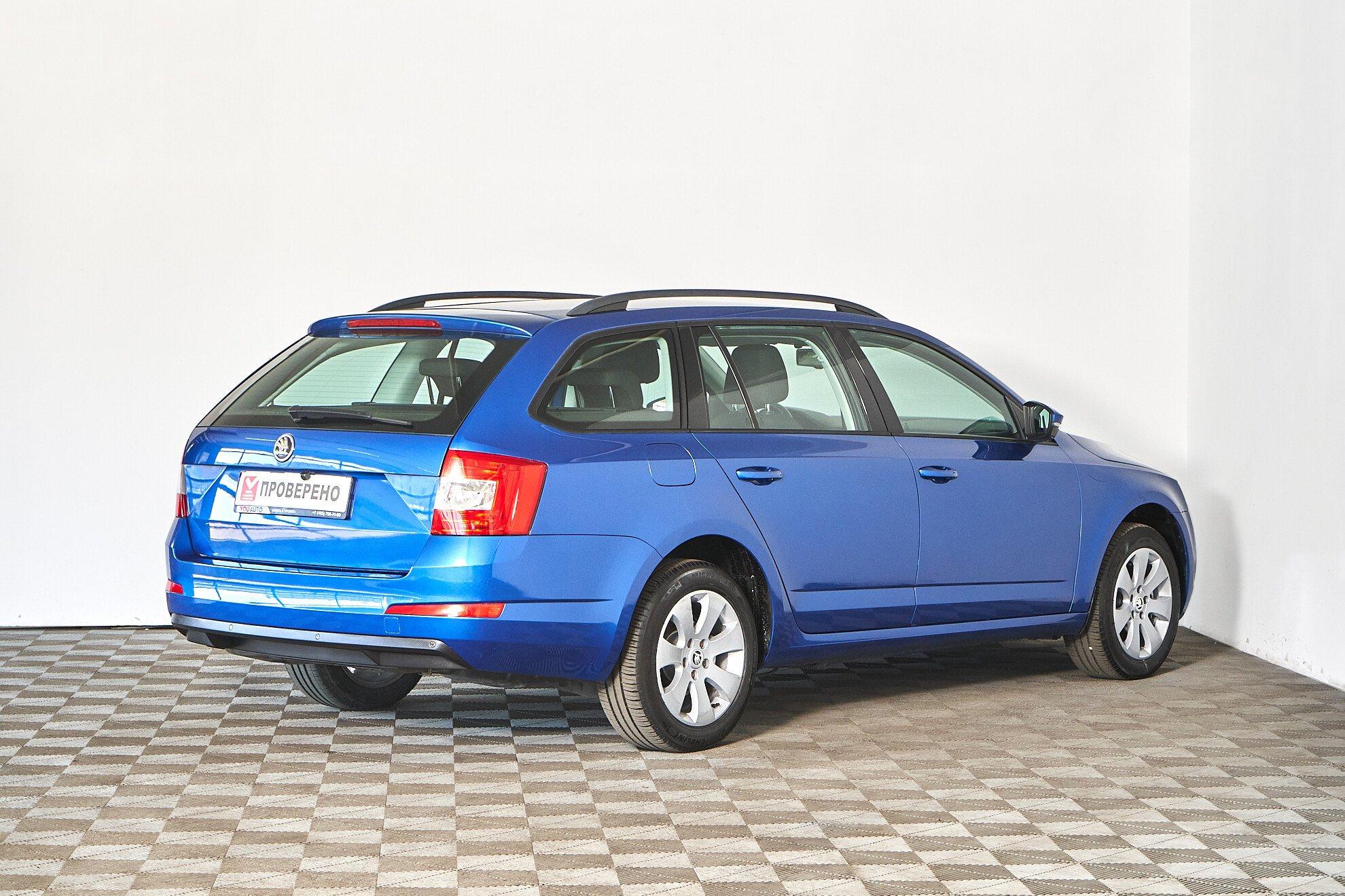 Skoda Octavia 2016, синий
