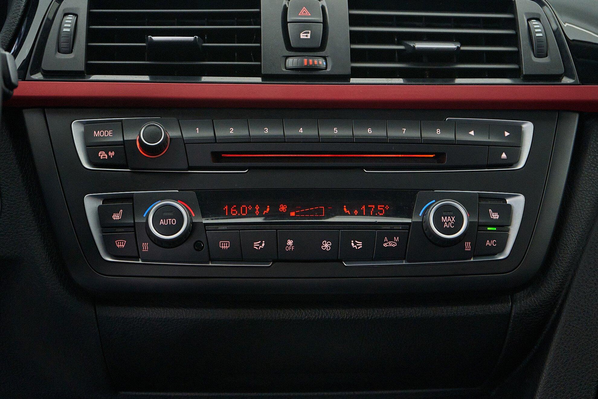 BMW 3 серии 2013, синий