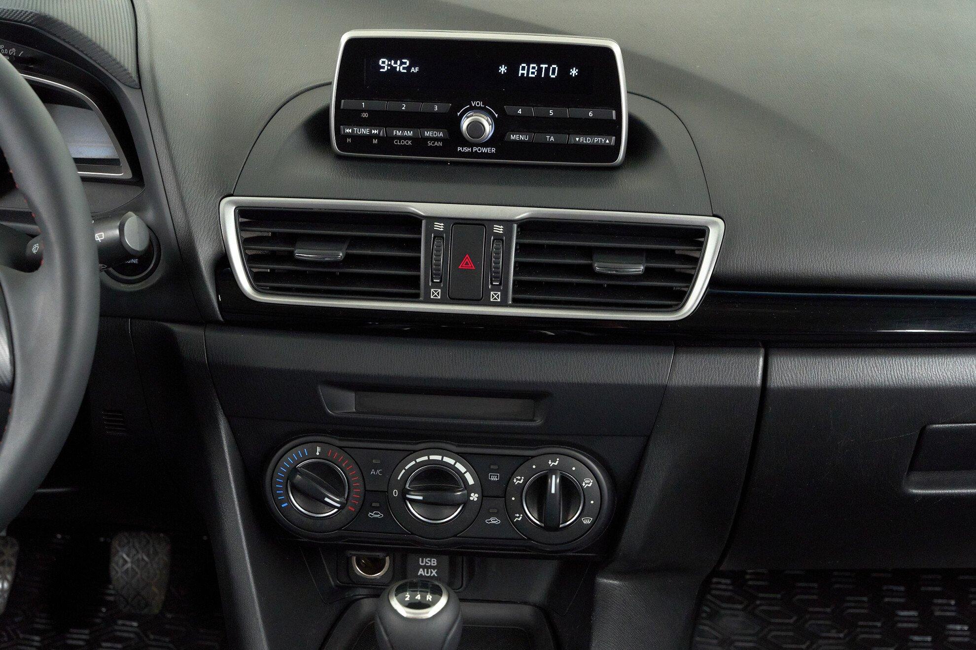 Mazda 3 2014, черный