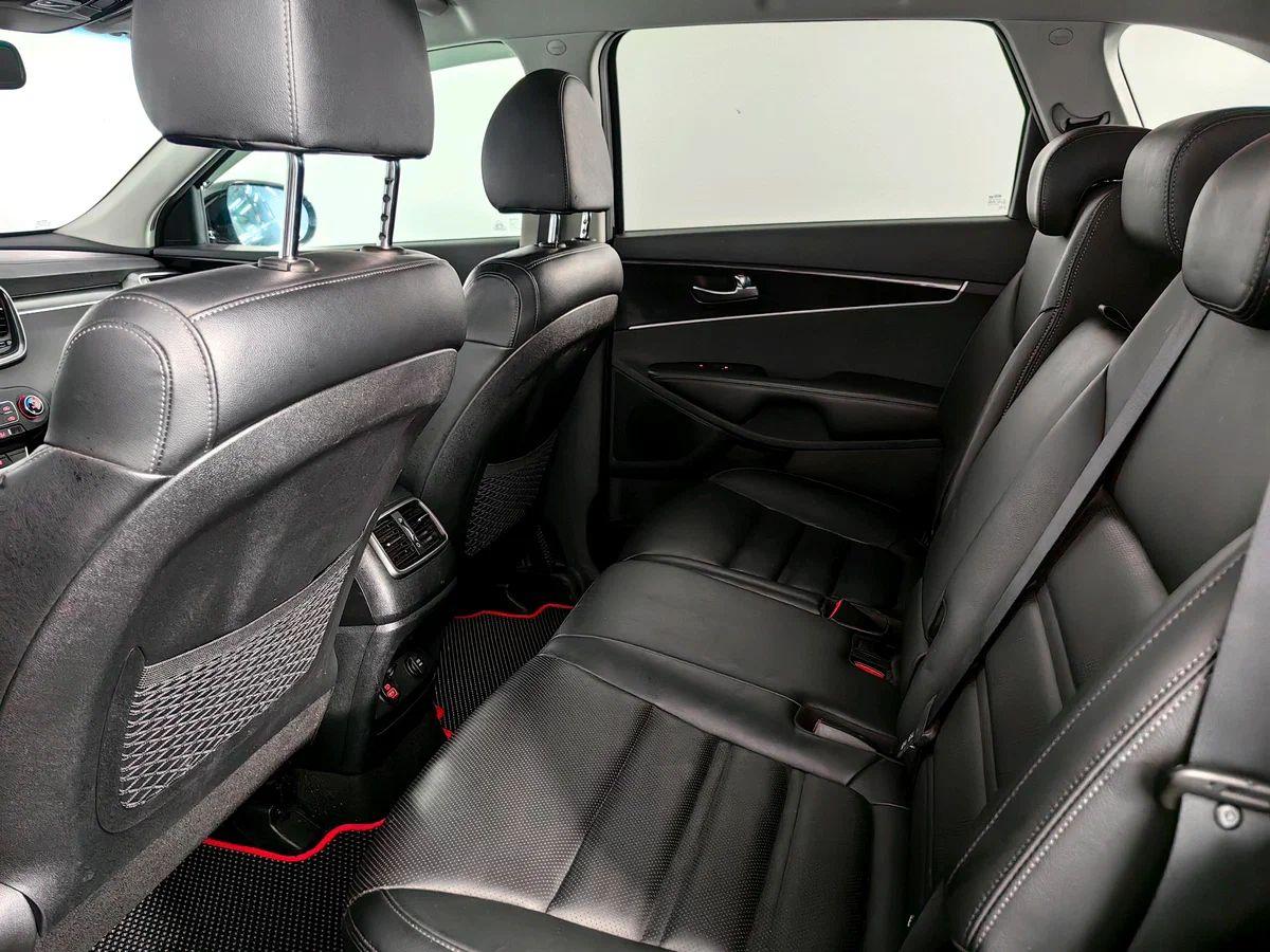 Kia Sorento 2019, черный