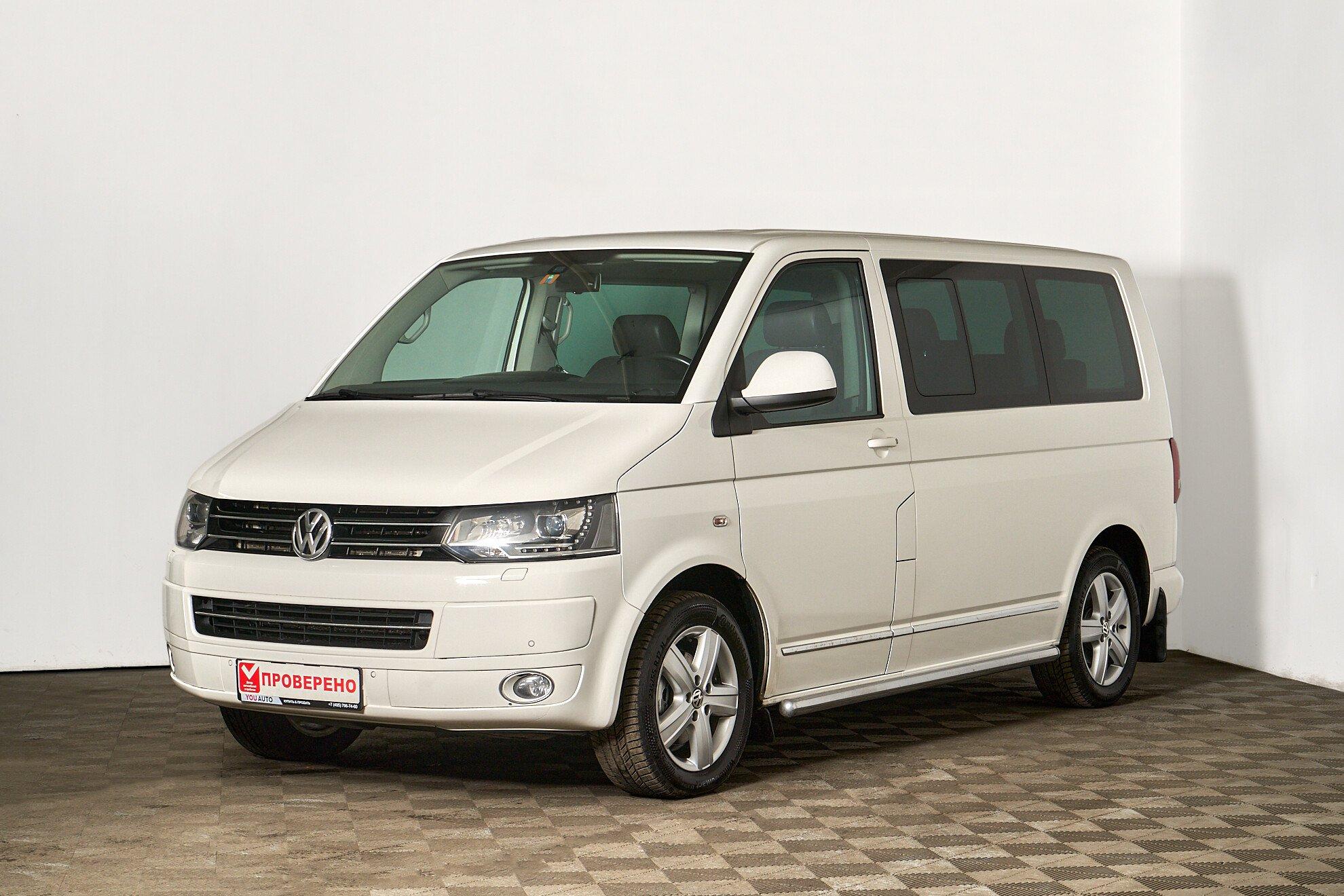 Volkswagen Multivan 2013, белый
