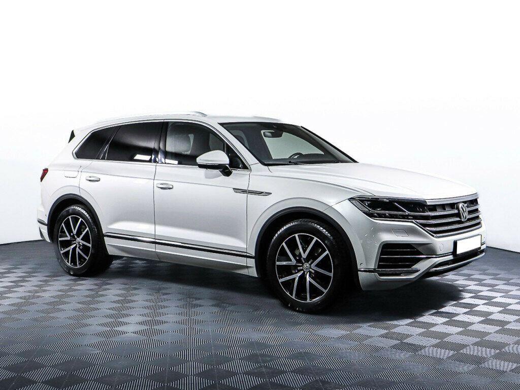 Volkswagen Touareg 2020, белый