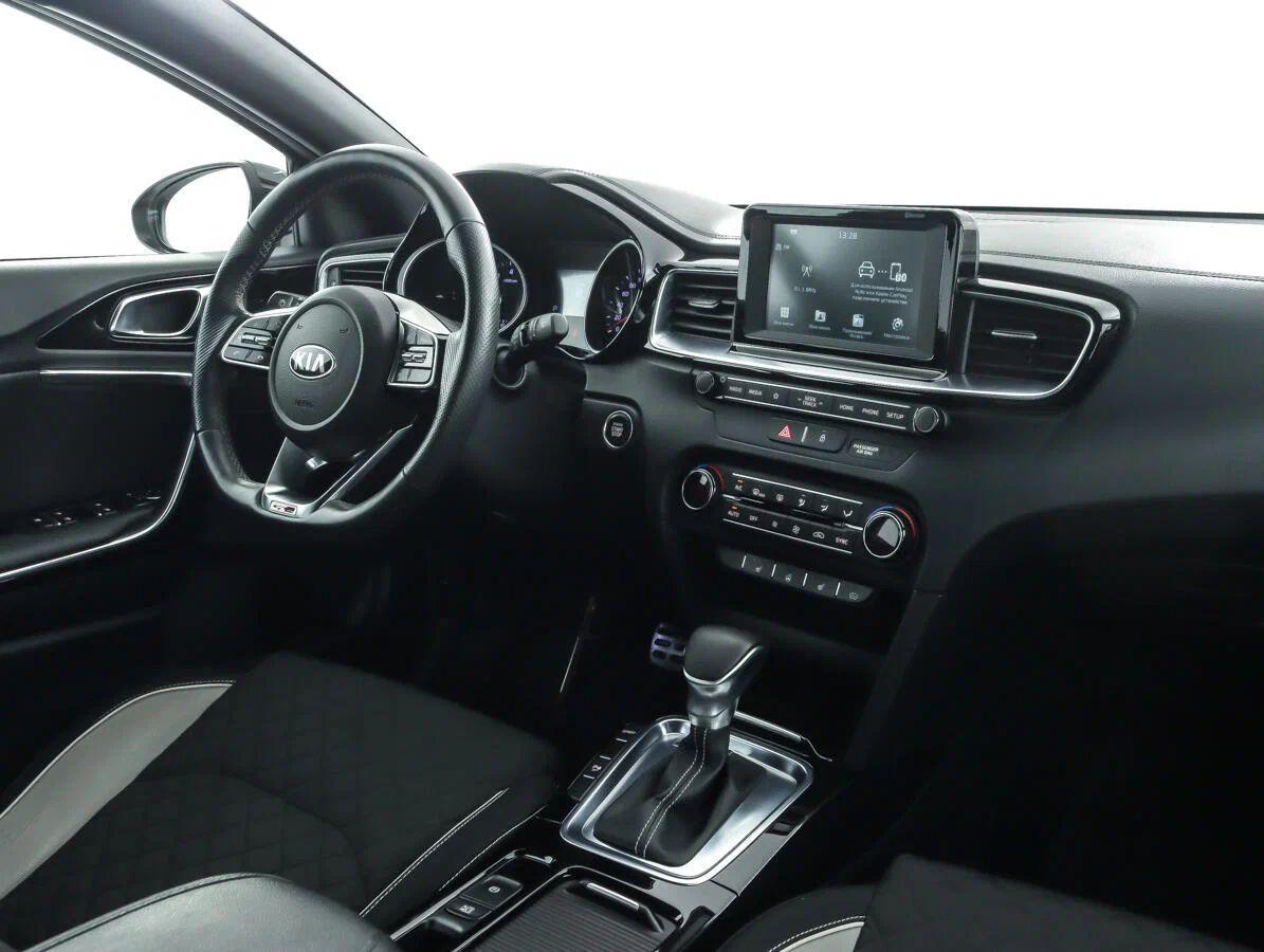 Kia Proceed 2019, красный