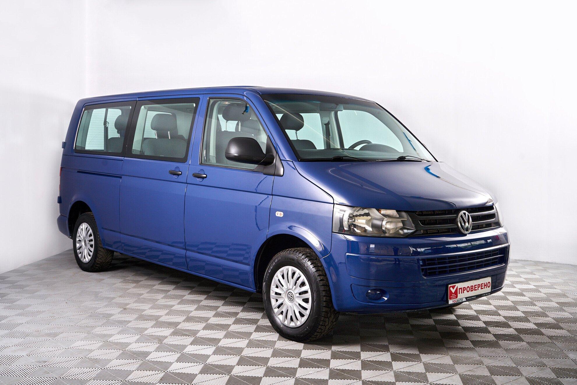 Volkswagen Caravelle 2012, синий
