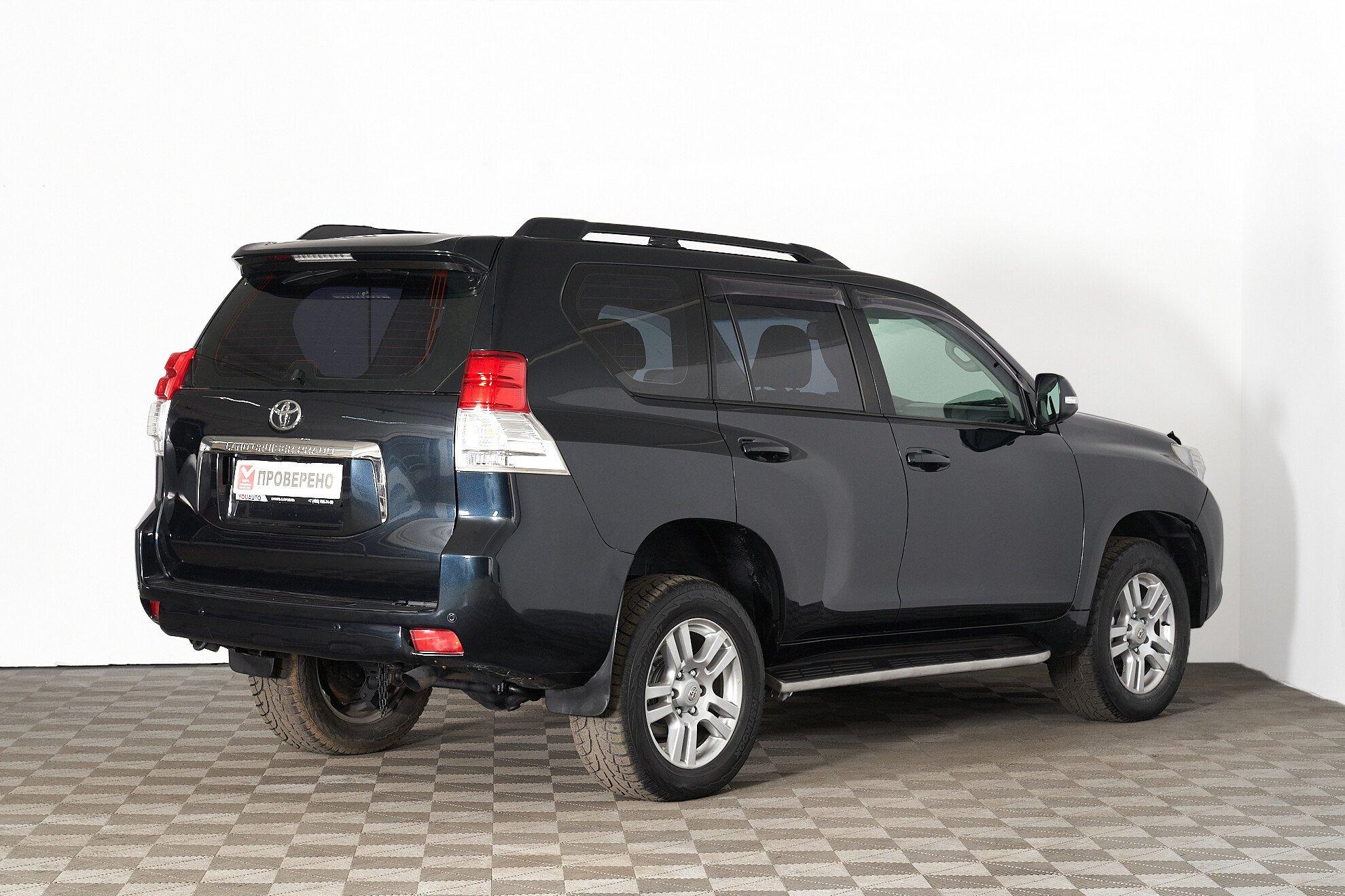 Toyota Land Cruiser Prado 2011, серый