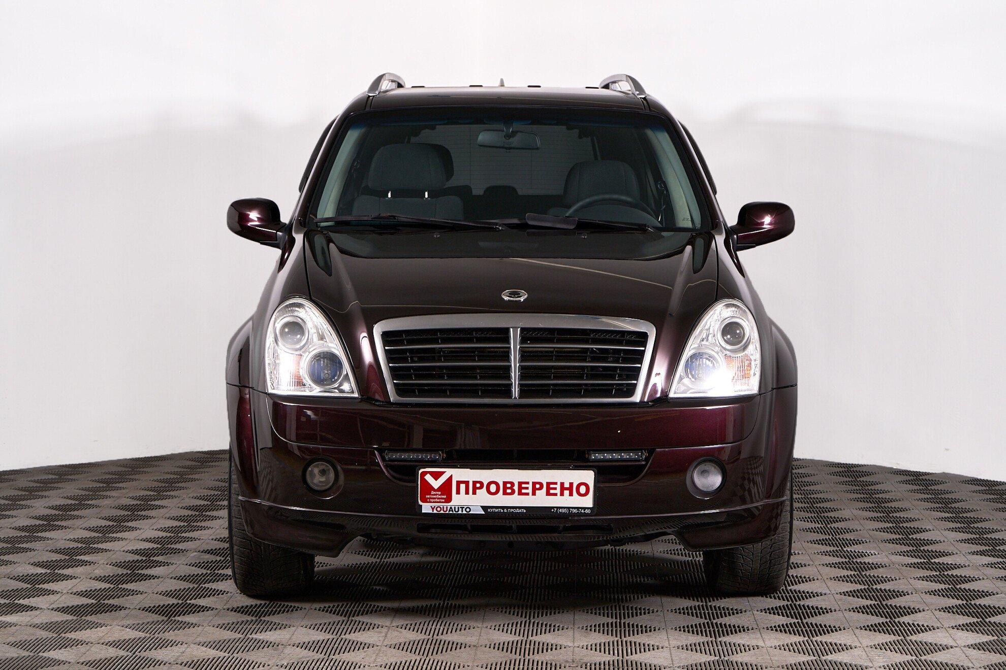 SsangYong Rexton 2011, пурпурный