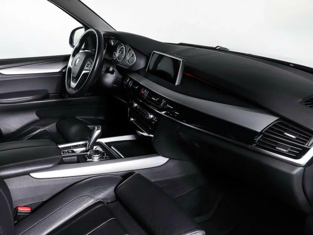 BMW X5 2017, черный