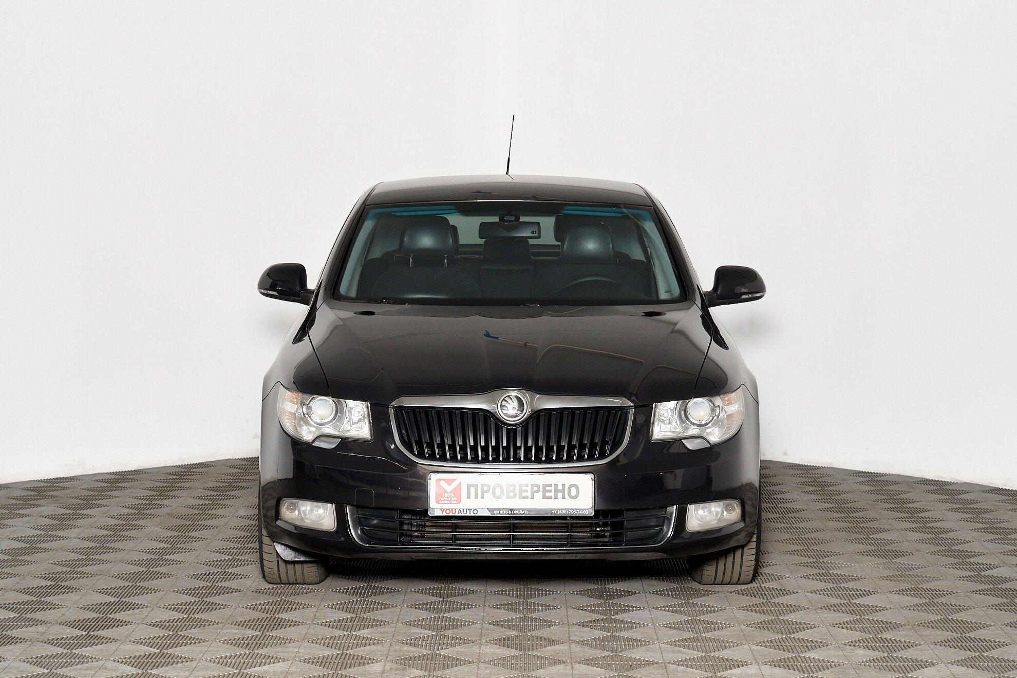 Skoda Superb 2011, коричневый