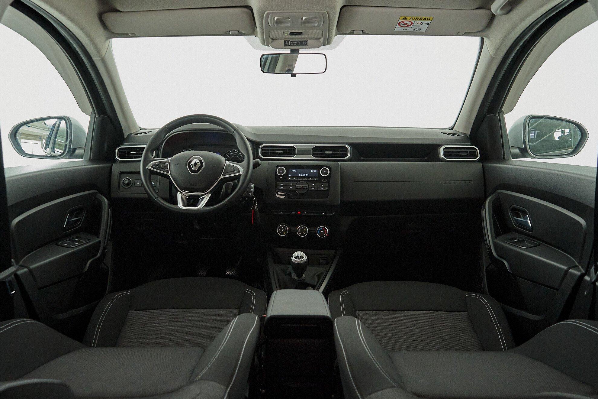Renault Duster 2022, серый