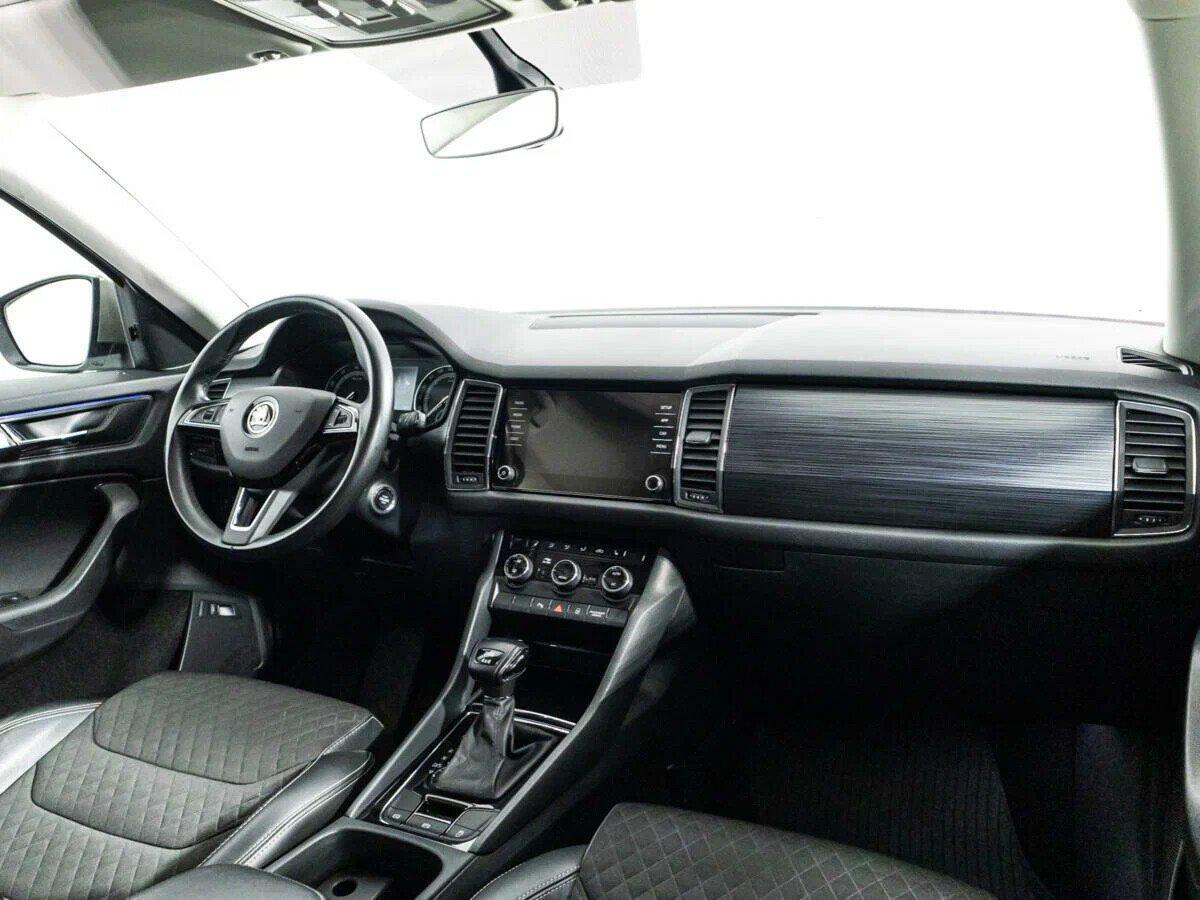 Skoda Kodiaq 2020, бежевый
