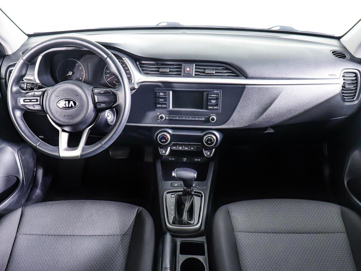 Kia Rio 2022, коричневый
