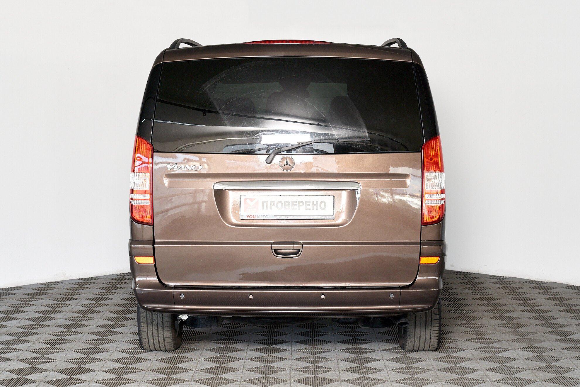 Mercedes-Benz Viano 2012, коричневый