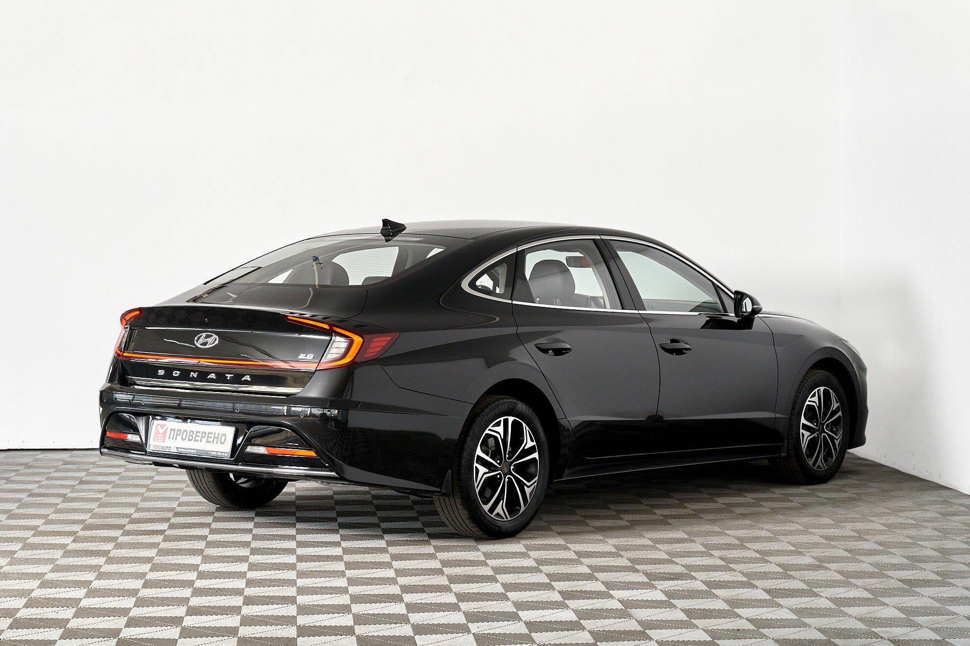 Hyundai Sonata 2019, черный