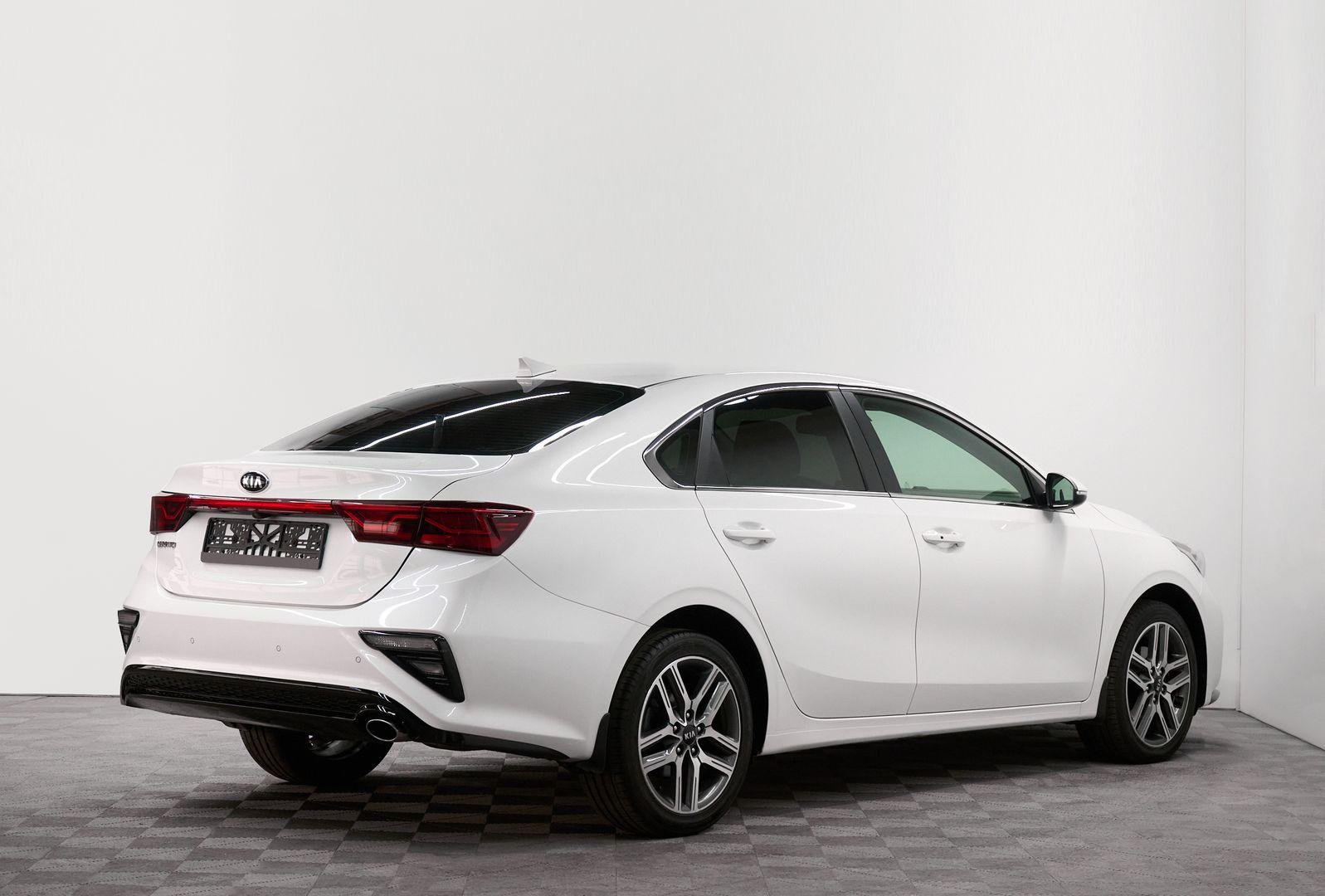 Kia Cerato 2018, белый