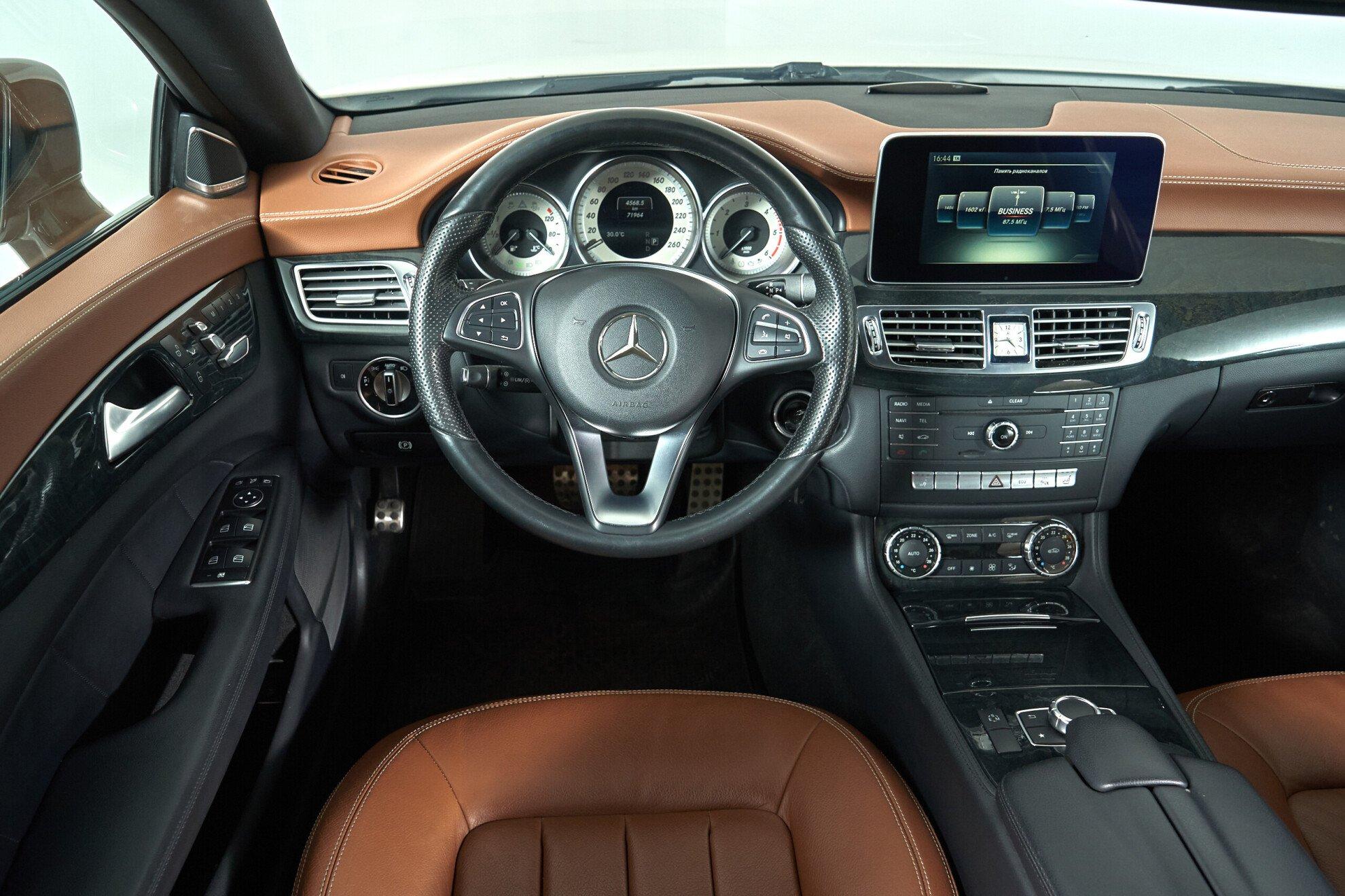 Mercedes-Benz CLS 2016, белый
