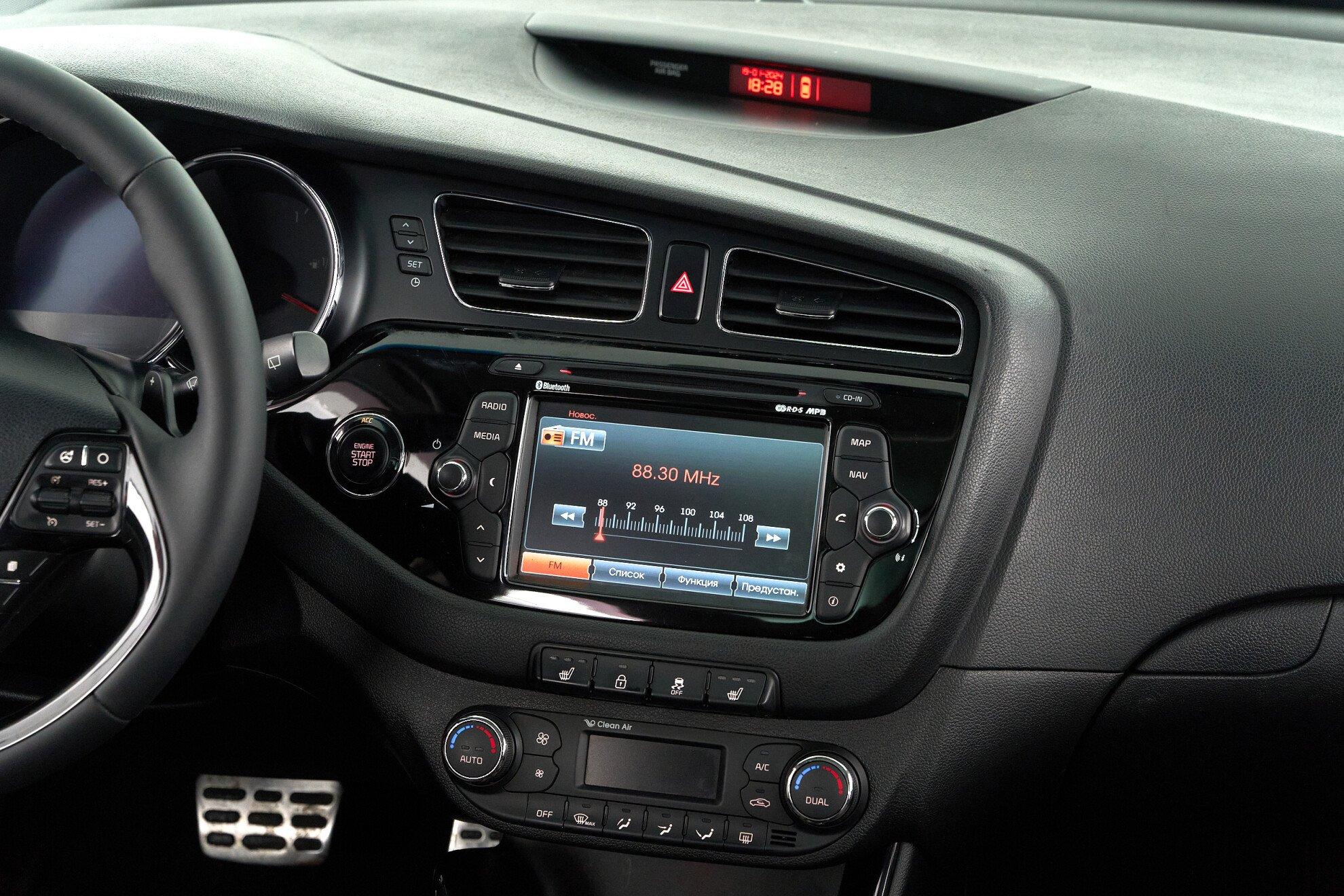 Kia Ceed 2014, коричневый