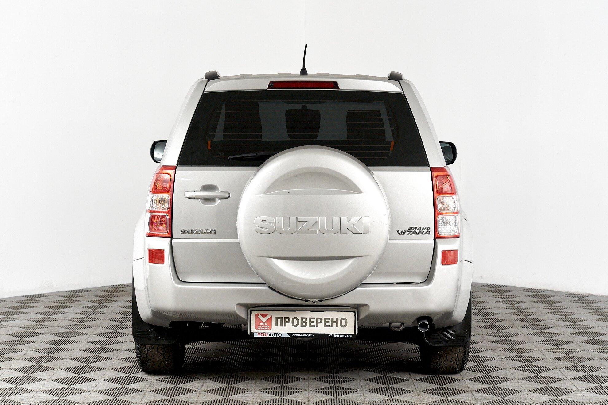 Suzuki Grand Vitara 2010, серебряный
