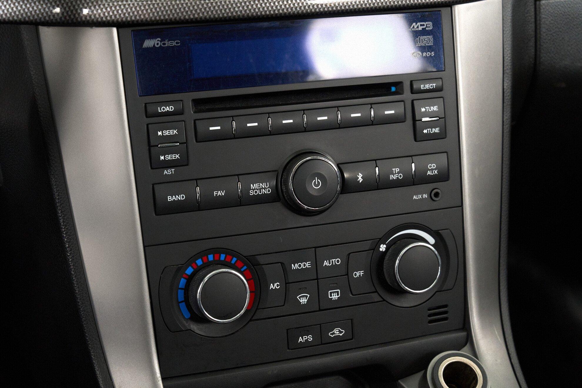 Chevrolet Captiva 2012, серебряный